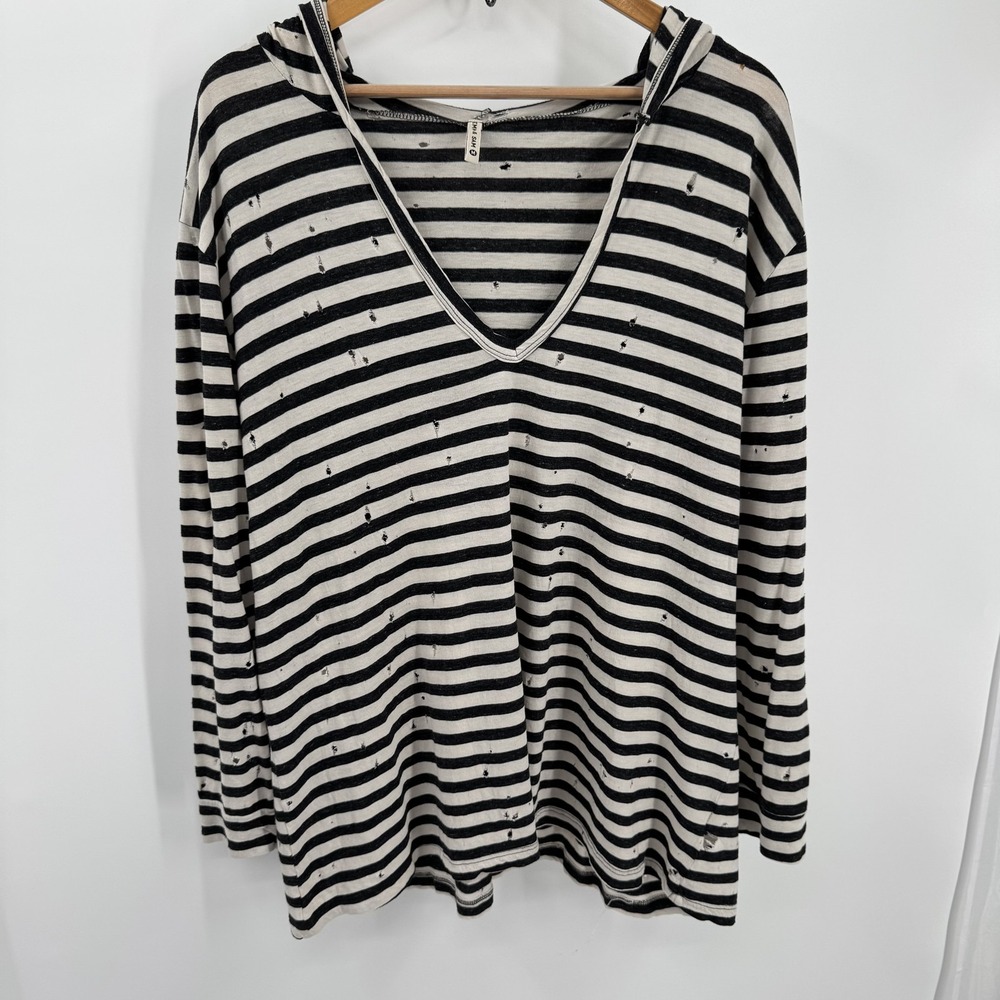 Emma & Sam Womens Hoodie Medium Black White Striped Distressed‎ V-Neck Grunge